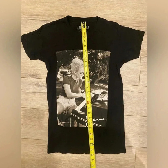 Lady Gaga Unisex Joanne Piano Photo 100% Cotton Concert T-Shirt Black XS NWOT - Picture 6 of 7